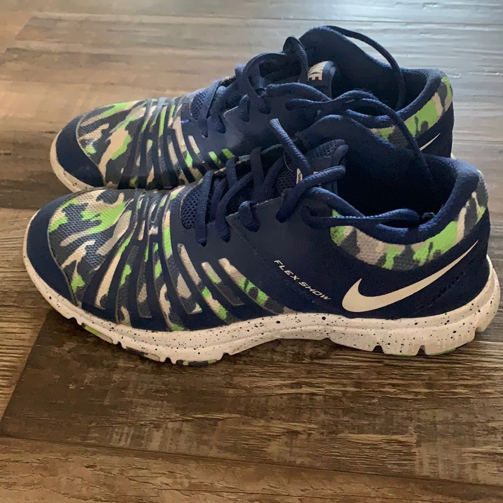 Nike! Good condition!!